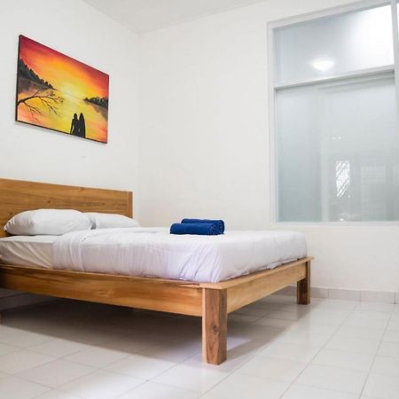 Sunrise Surf Guest House Canggu Extérieur photo