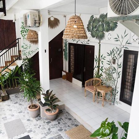 Sunrise Surf Guest House Canggu Extérieur photo